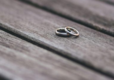 Anillos de compromiso accesibles y de calidad: dónde encontrarlos y cómo recibirlos en República Dominicana