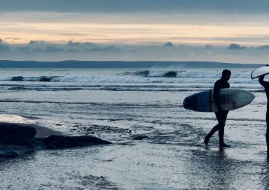 Los trajes de neopreno ideales para deportes acuáticos que debes comprar