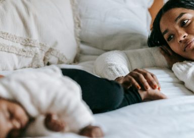 Antifaces y orejeras para el descanso que necesitas