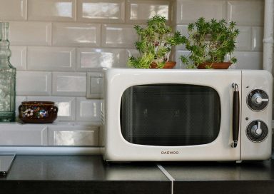 Microondas con tecnología inverter para cocción perfecta