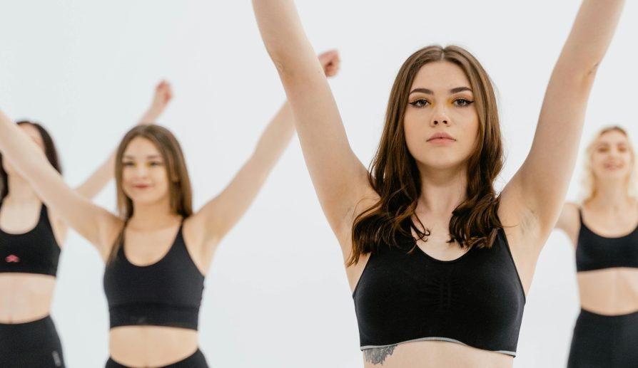 Tops deportivos para mujeres comodidad y estilo en el gimnasio