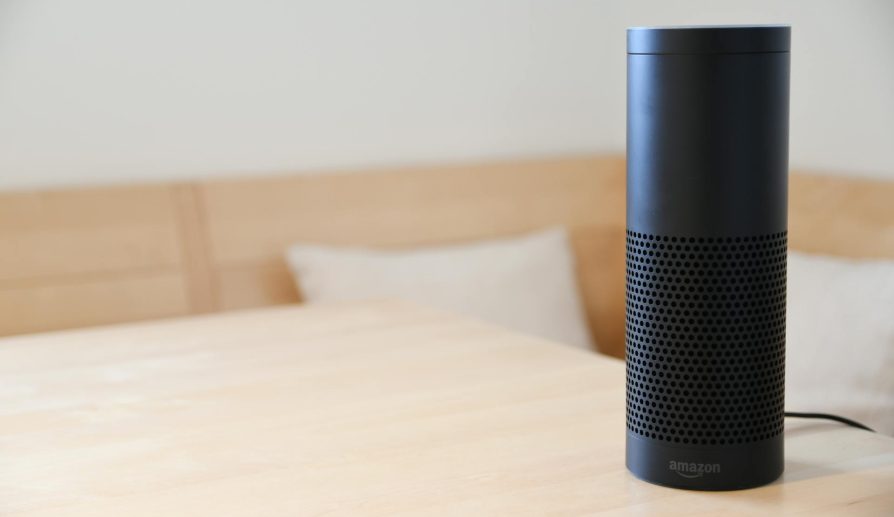 Las mejores bocinas inteligentes compatibles con Alexa para tu hogar