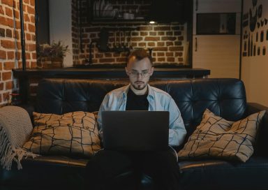 Accesorios imprescindibles para hacer home office