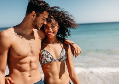 Los trajes de baño para hombre que debes regalarle a tu pareja este San Valentín