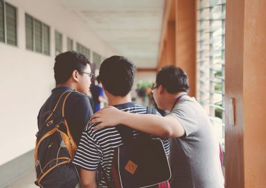 Sets de pintura y pinceles ideales para estudiantes de arte