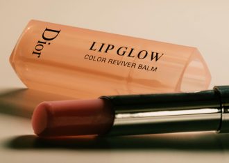 Labiales de larga duración con colores en tendencia en Shein