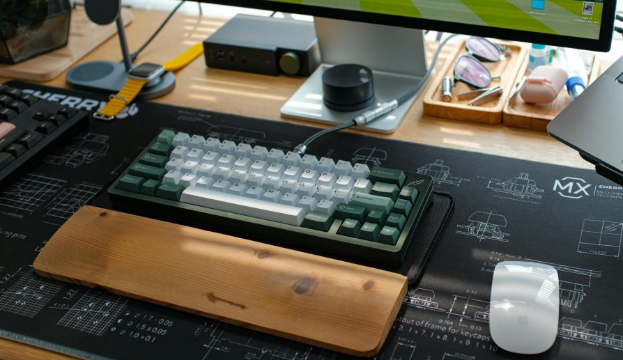 Soportes para todos tus accesorios de computadora: calidad, comodidad y estilo directo a República Dominicana
